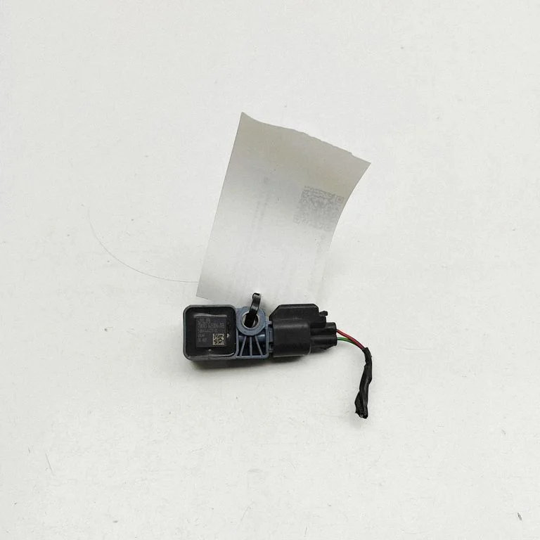 Drošības spilvenu trieciena sensors 7W8314B006AB