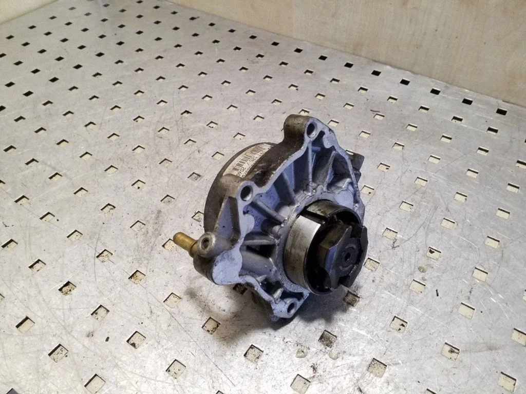 Vacuum pump 55205446