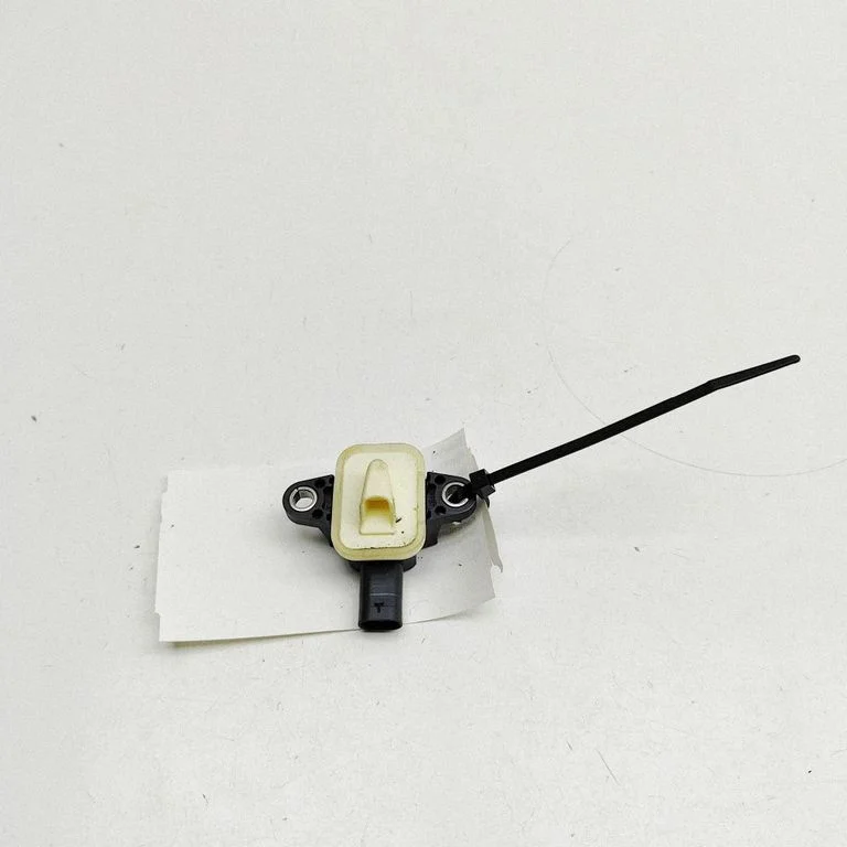 Drošības spilvenu trieciena sensors 4H0955557