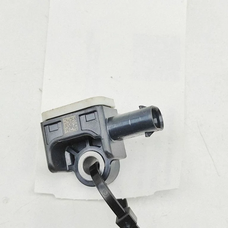 Drošības spilvenu trieciena sensors 56054085AA