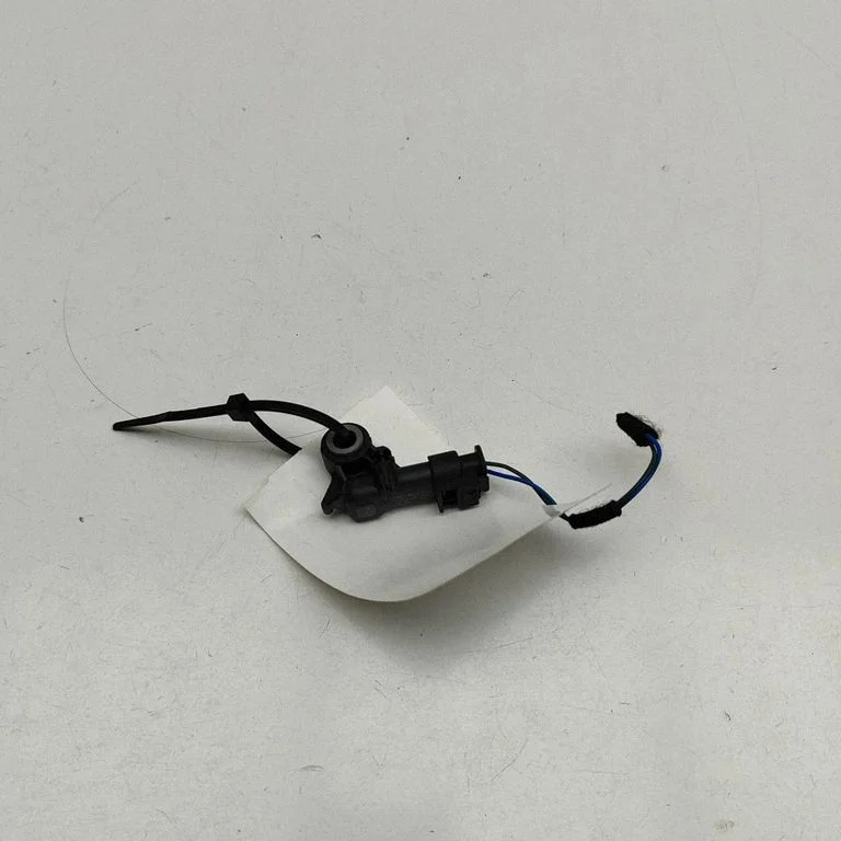 Drošības spilvenu trieciena sensors FK7214B342AA