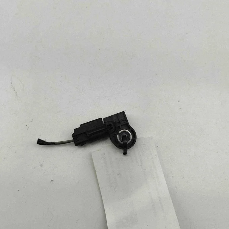 Drošības spilvenu trieciena sensors FH2214B006AA