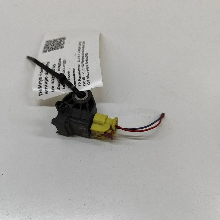 Drošības spilvenu trieciena sensors 4KE959345A