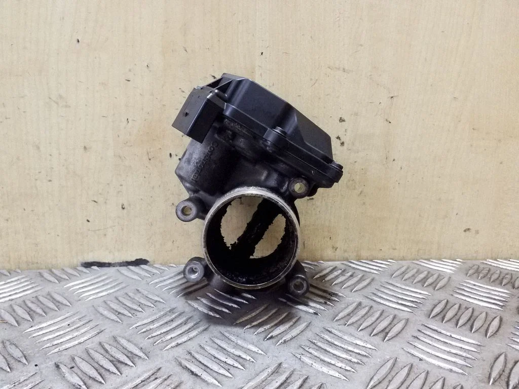 Throttle valve 03L128063K