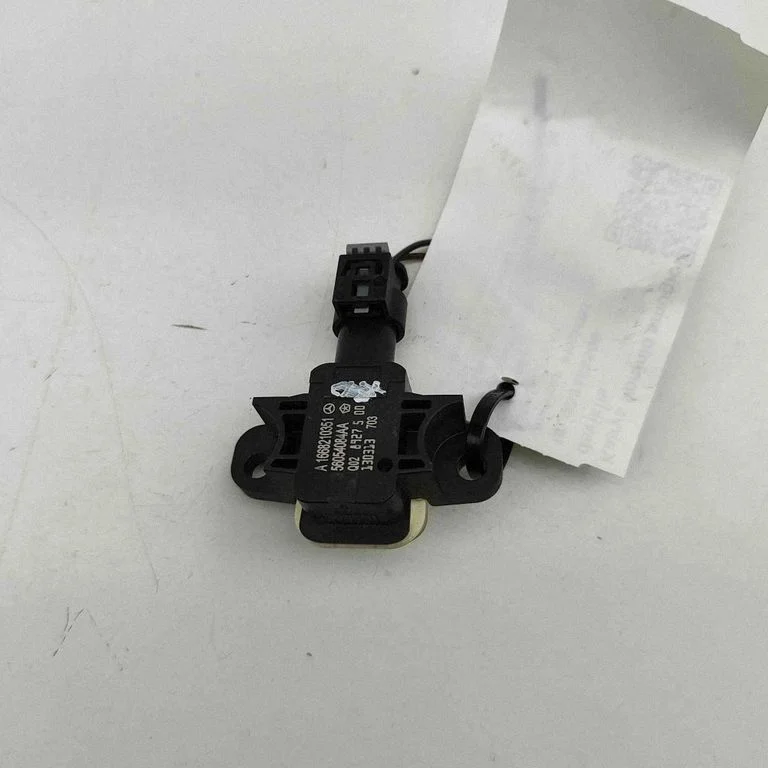 Drošības spilvenu trieciena sensors – Mercedes-Benz A klase W176 (2012-2018)