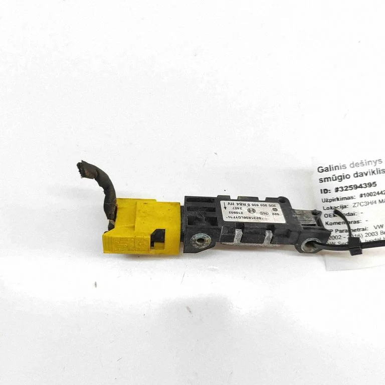 Drošības spilvenu trieciena sensors 3D0909606B