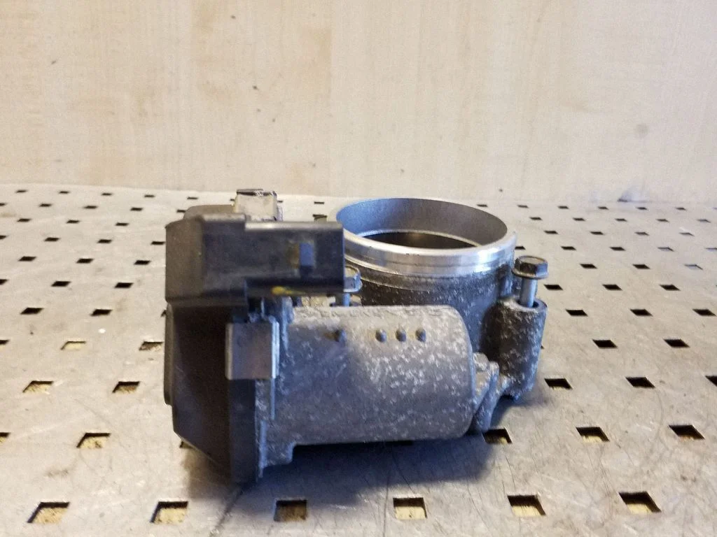 Throttle valve 756106601