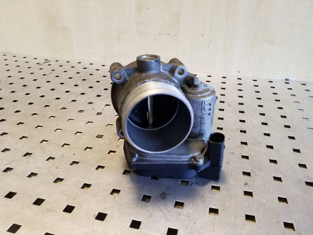 Throttle valve 06F133062J
