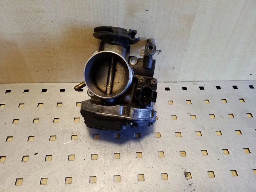 Throttle valve 06A133064J