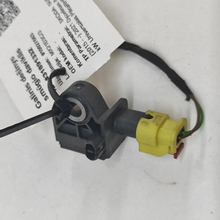 Drošības spilvenu trieciena sensors 5Q0959651B