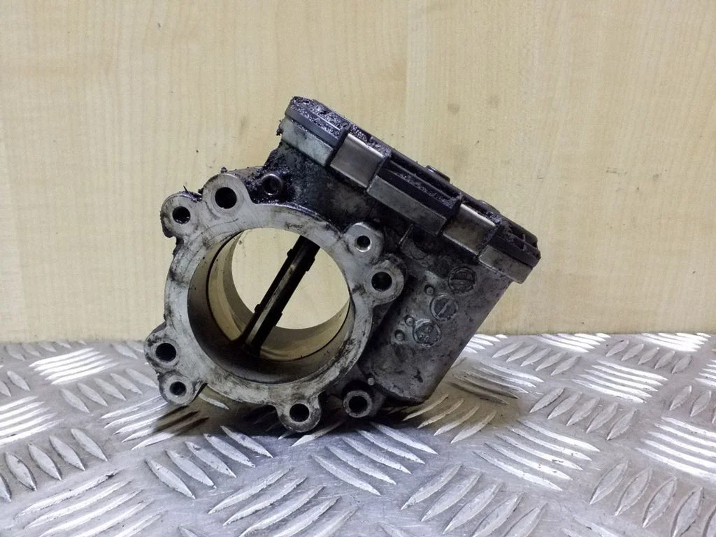 Throttle valve – Mercedes-Benz ML-Class W164 (2005-2011)