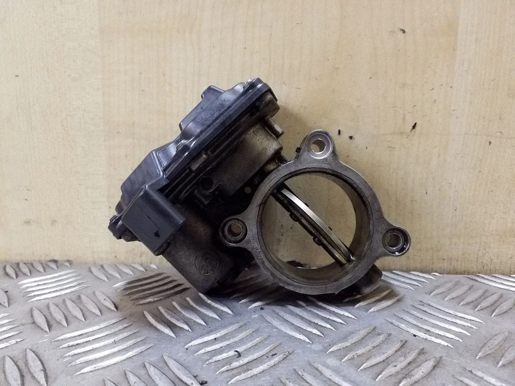 Throttle valve – BMW 5 Series F10 F11 (2009-2016)