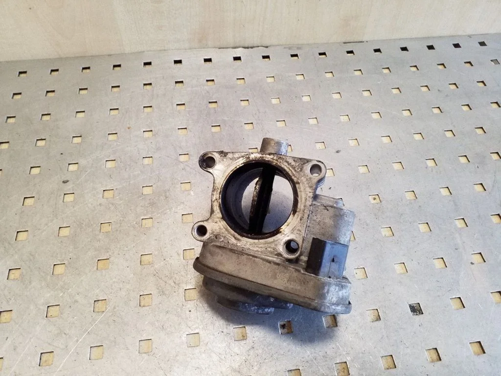 Throttle valve 8973002310