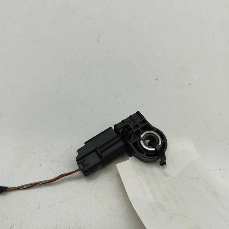 Drošības spilvenu trieciena sensors FH2214B006AB