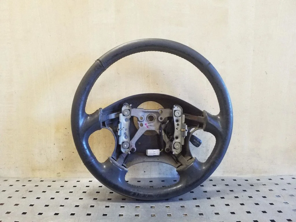 Steering wheel E13034012