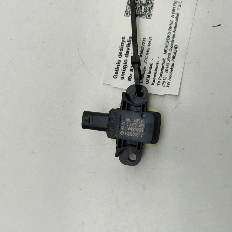 Drošības spilvenu trieciena sensors – Mercedes-Benz A klase W176 (2012-2018)