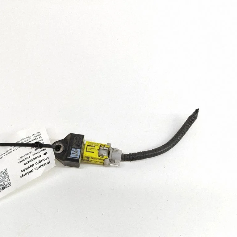 Drošības spilvenu trieciena sensors 8917311010