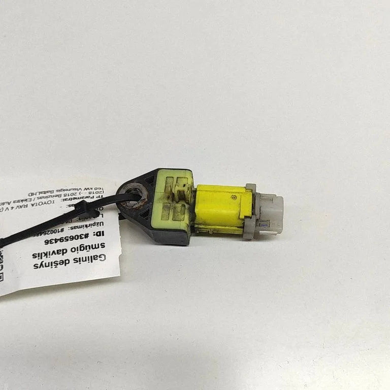 Drošības spilvenu trieciena sensors 8917311010