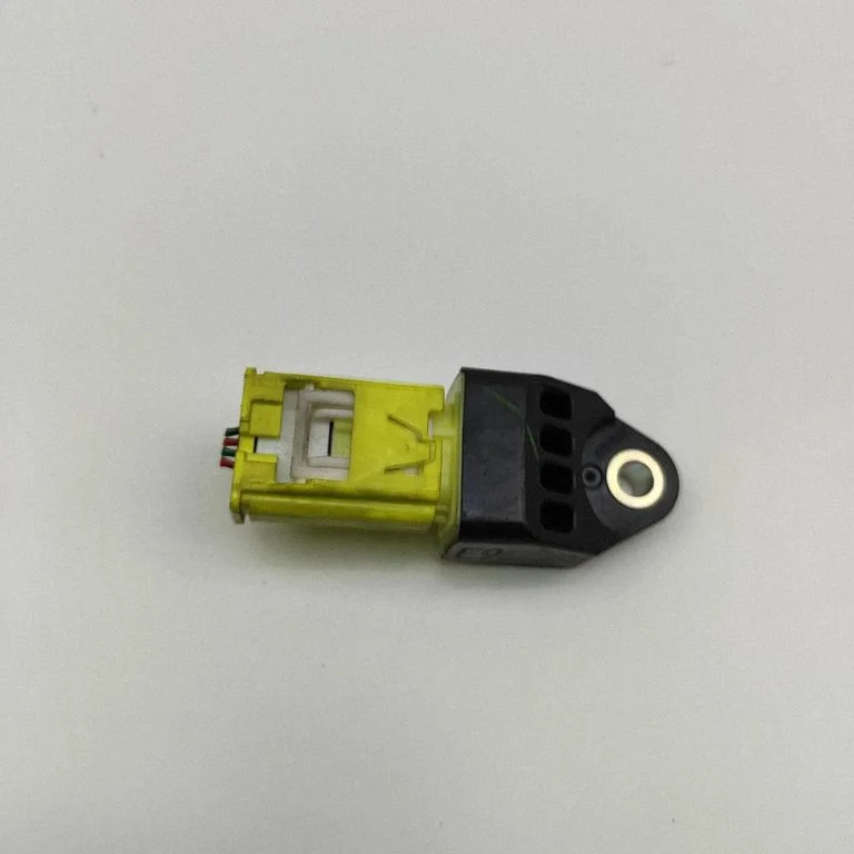 Drošības spilvenu trieciena sensors – Toyota Yaris (2012-2014)