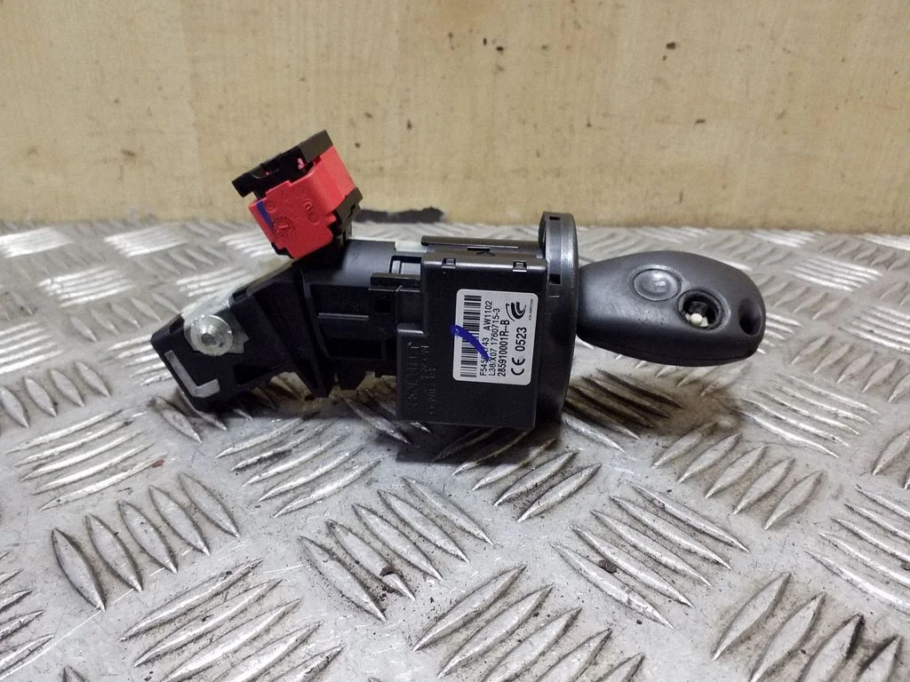 Ignition lock – Renault Trafic III (X82) (2014-)