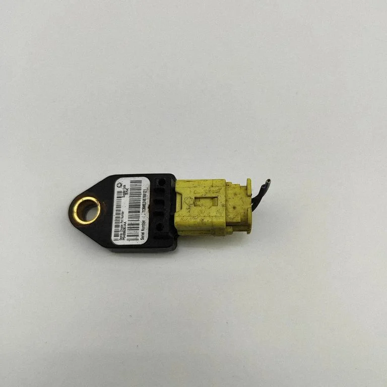 Drošības spilvenu trieciena sensors 04896061AA