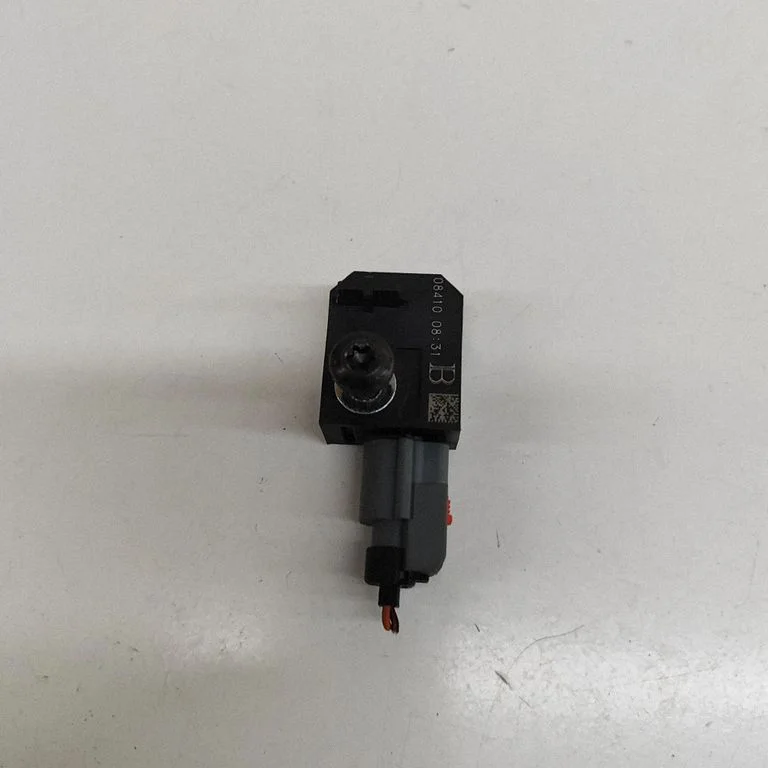 Airbag deployment crash/impact sensor 13502577 – Chevrolet Cruze (2009-2016)