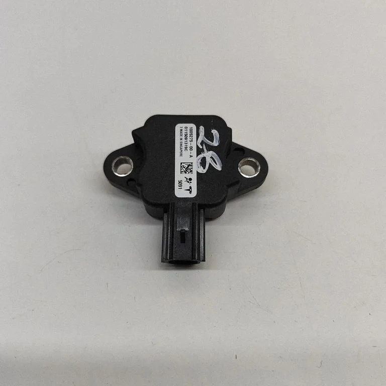 Drošības spilvenu trieciena sensors 100527500A