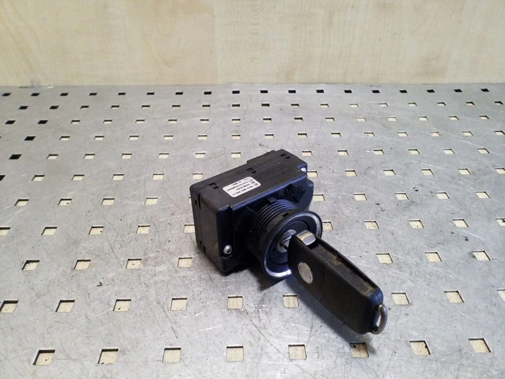 Ignition lock 3D0905865E