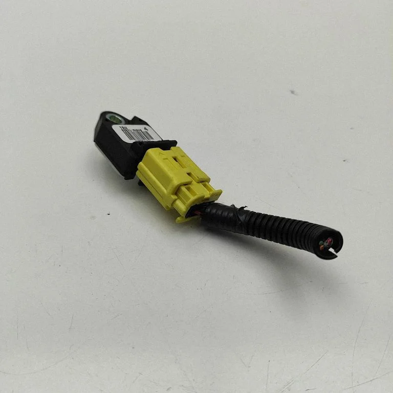 Drošības spilvenu trieciena sensors 898310W040
