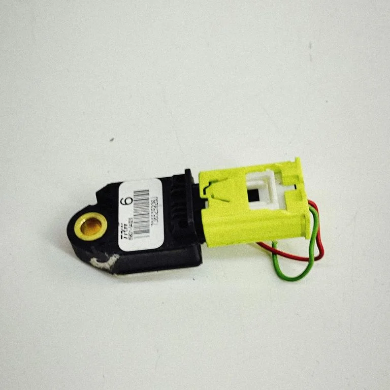 Drošības spilvenu trieciena sensors 8983104020