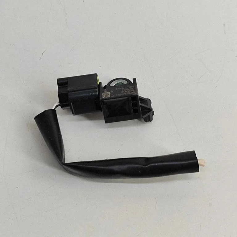 Drošības spilvenu trieciena sensors 988307904R