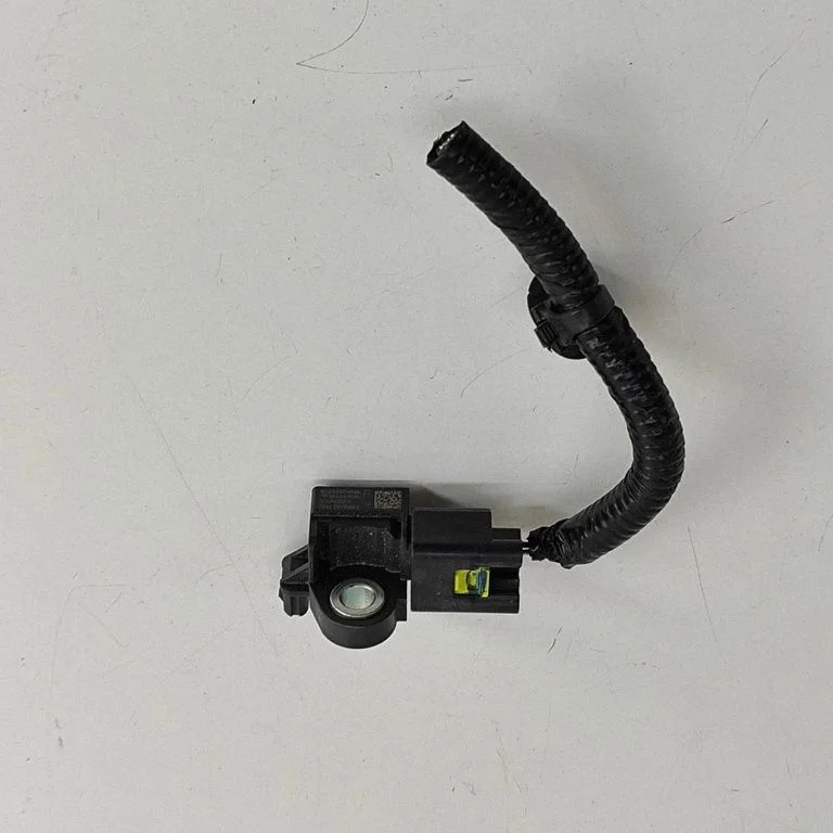 Drošības spilvenu trieciena sensors 985816UA0A