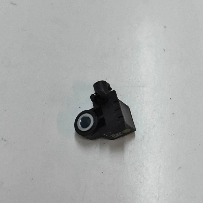 Drošības spilvenu trieciena sensors 1EA959651