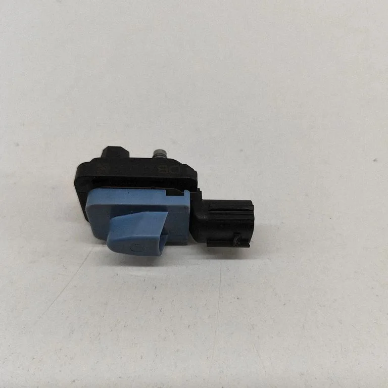 Drošības spilvenu trieciena sensors 8983A0E020