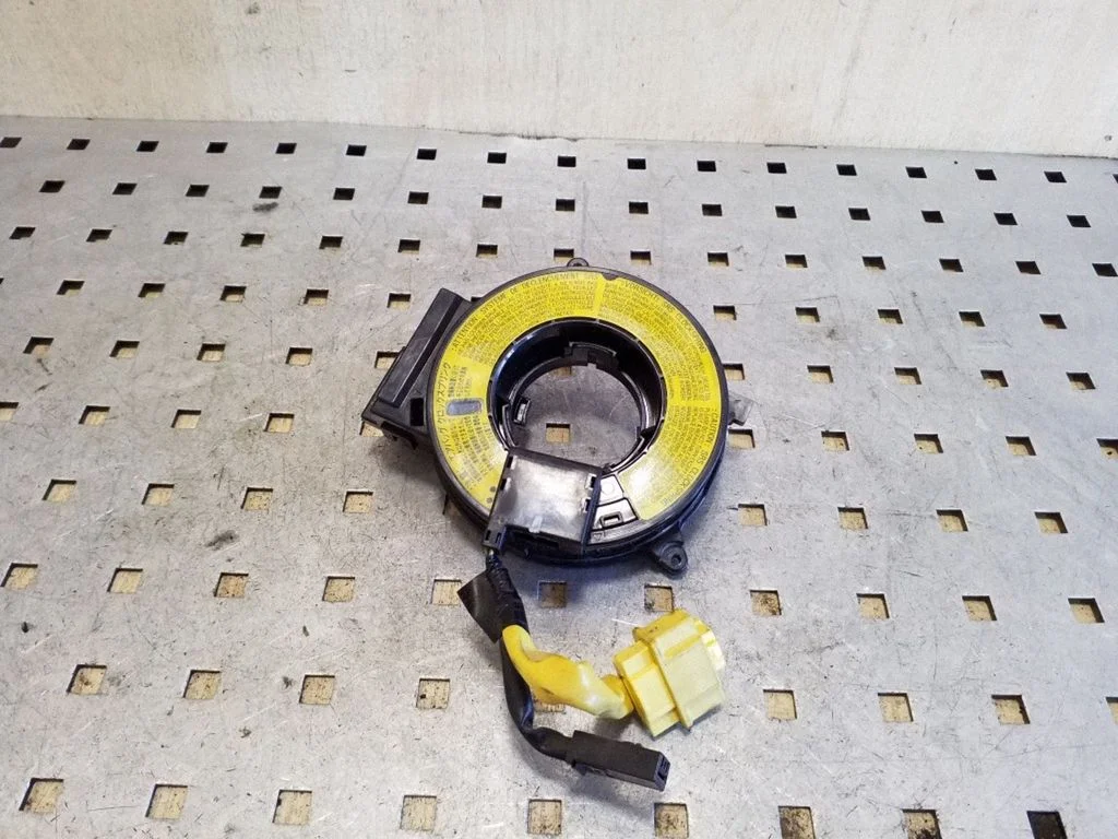 Airbag slip ring squib (SRS ring) – Mitsubishi Outlander (2001-2007)