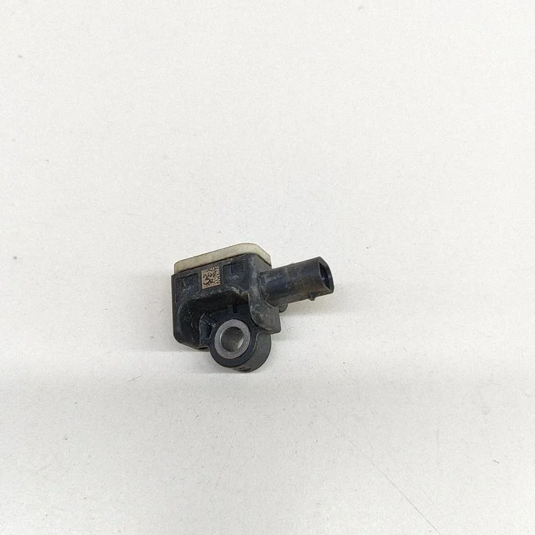 Drošības spilvenu trieciena sensors A1668210151