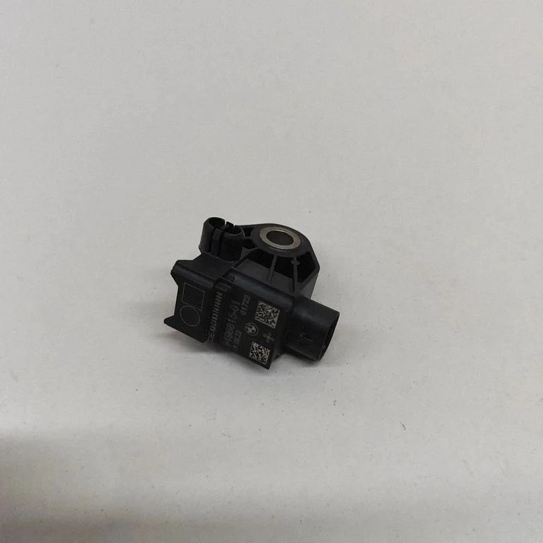 Drošības spilvenu trieciena sensors – BMW 5. sērija G30 G31 G38 (2016-)