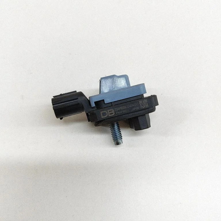 Drošības spilvenu trieciena sensors 8983A0D011