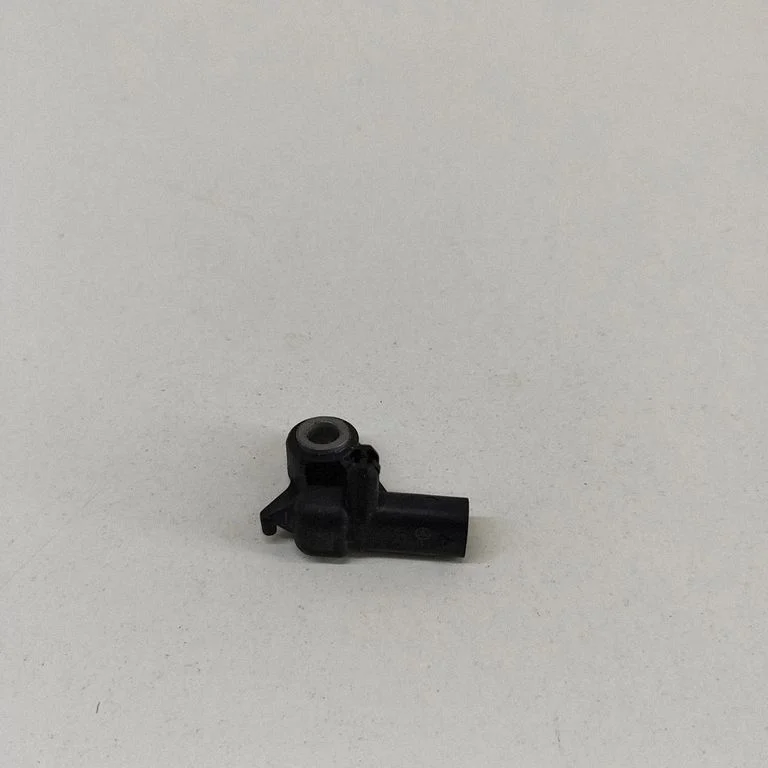 Drošības spilvenu trieciena sensors – Mercedes-Benz C klase W206 (2021-)