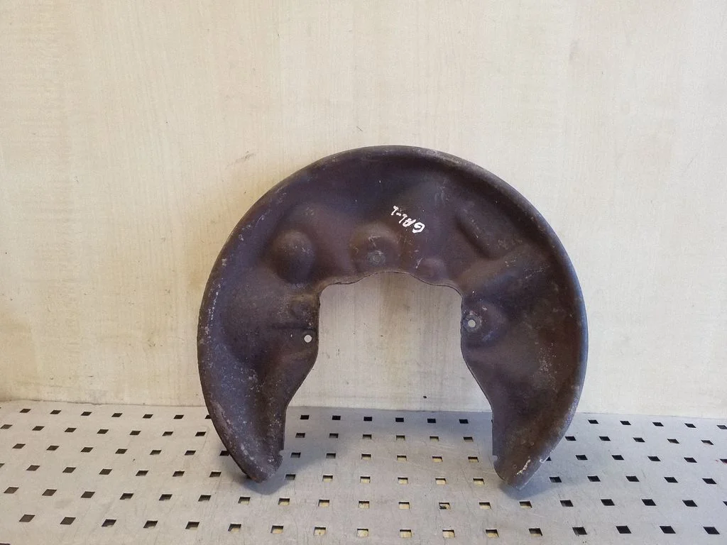 Tagumise piduriketta tolmukaitse – tagumine vasak