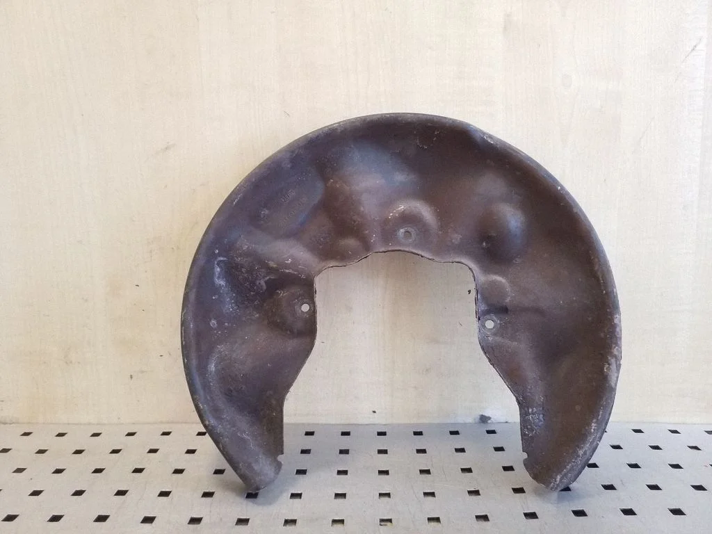 Tagumise piduriketta tolmukaitse 4E0615612A
