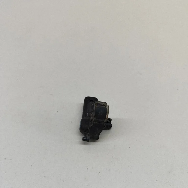 Drošības spilvenu trieciena sensors – Tesla Model Y (2020-)