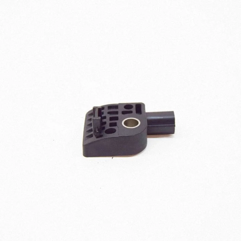 Drošības spilvenu trieciena sensors – Tesla Model S (2012-)