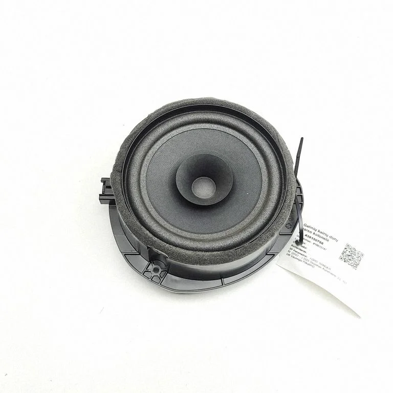 Skaļrunis (-ņi) aizmugurējās durvīs KB3T18808GB