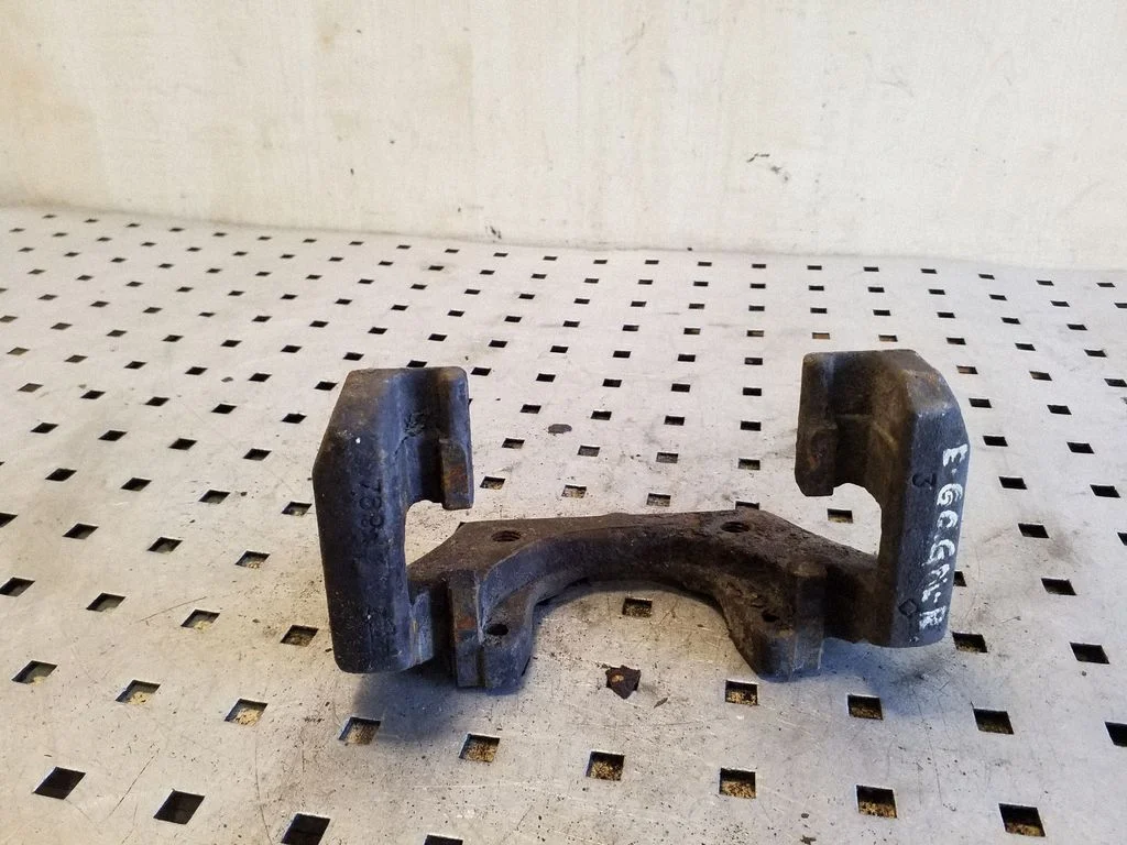 Brake caliper pad carrier rear