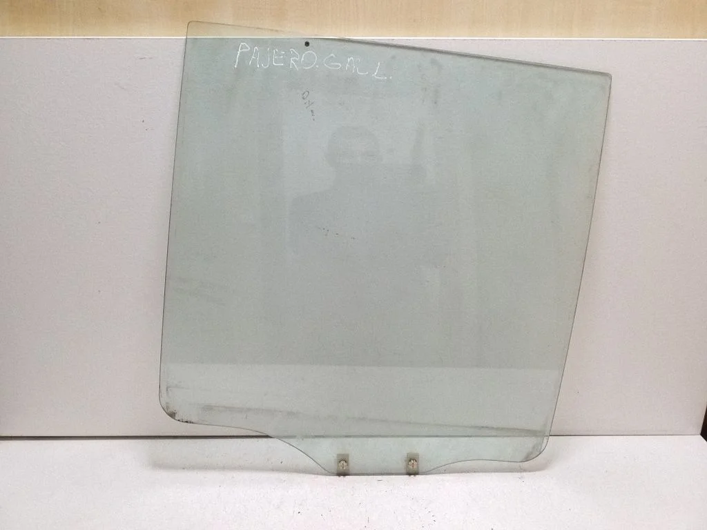 Rear door window glass – Mitsubishi Pajero Sport I (1996-2008)