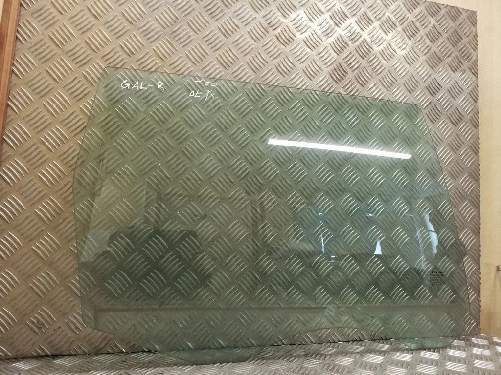 Tagaukse põhiklaas 43R001105