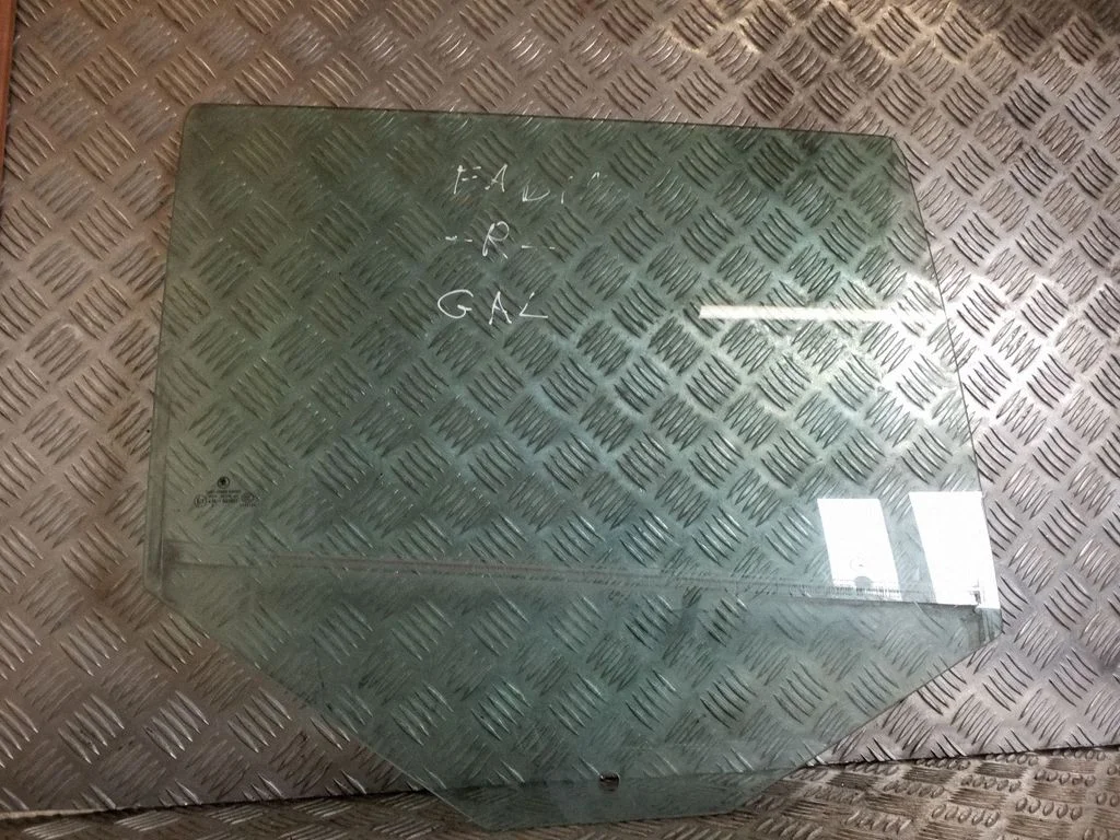 Rear door window glass – Skoda Fabia Mk2 (5J) (2007-2014)