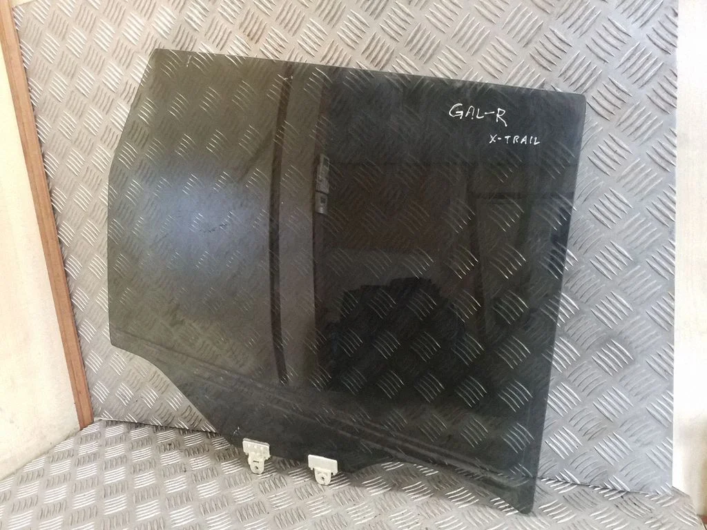 Rear door window glass – Nissan X-Trail T31 (2007-2014)