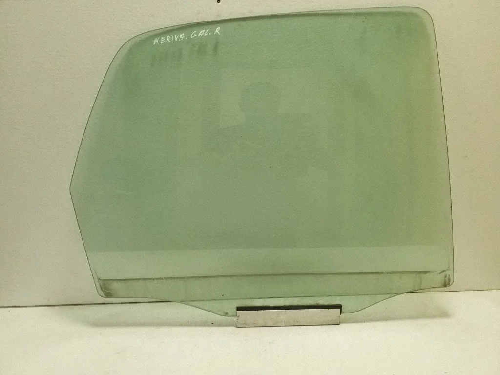 Rear door window glass – right